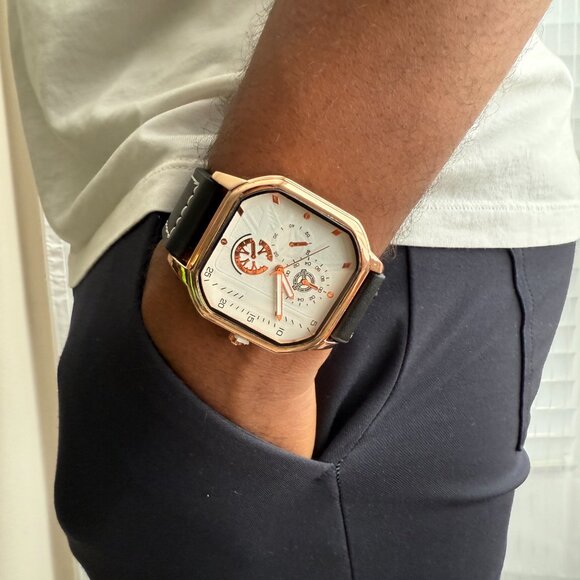 Modern Stylish & Unique Square Watch - Picture 1 of 5